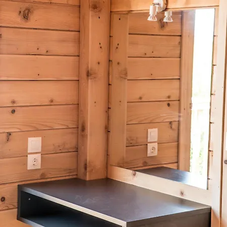 Stratos Wooden * La Canée